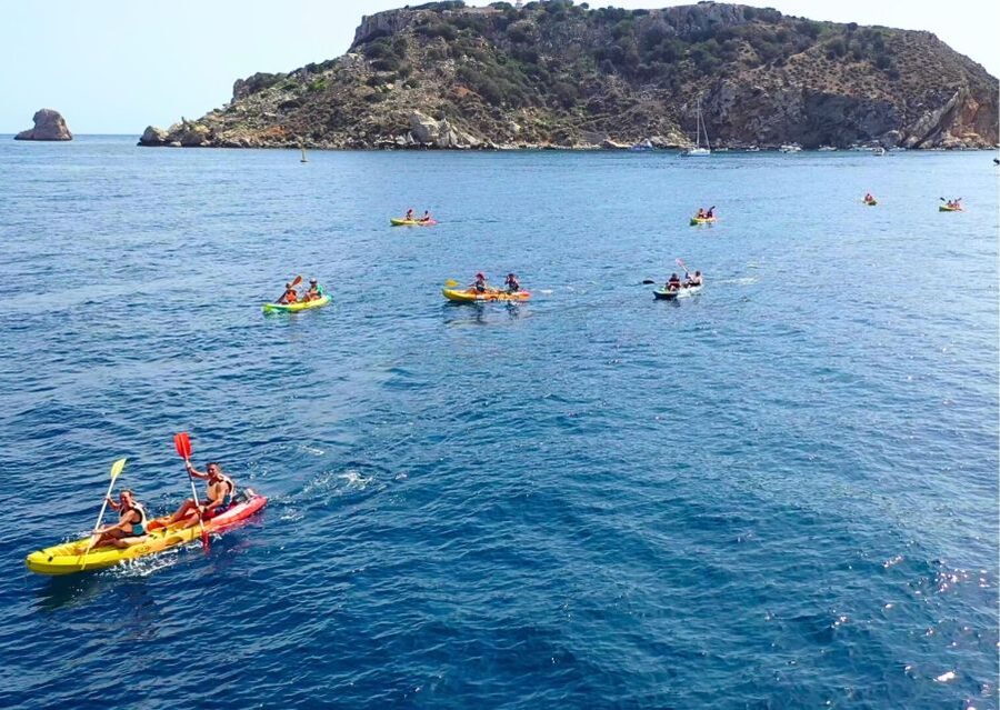 From L'Estartit: Sea Kayaking Tour to the Medes Islands - The swim and seabed stop