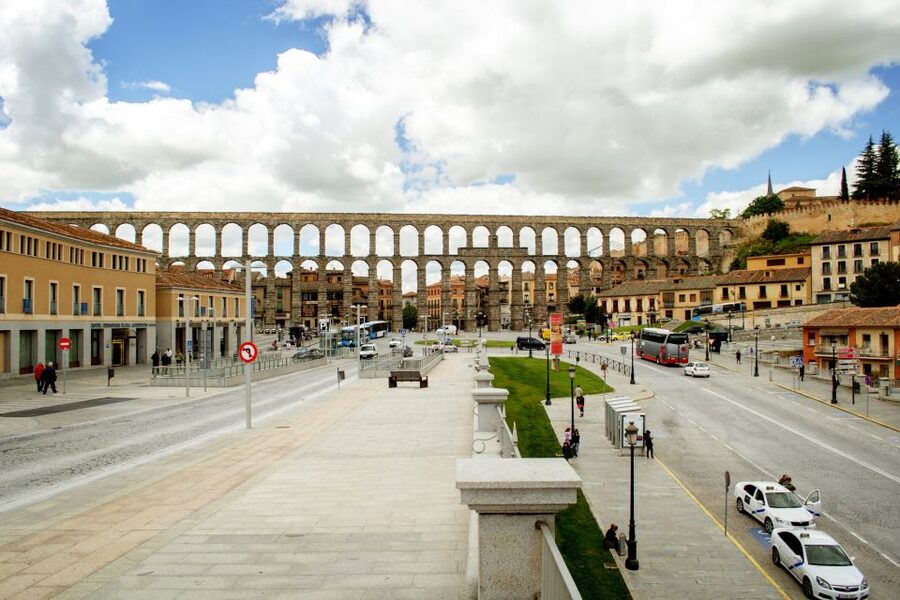 From Madrid: Avila & Segovia Day Tour with Monument Tickets - Who should book this day trip?