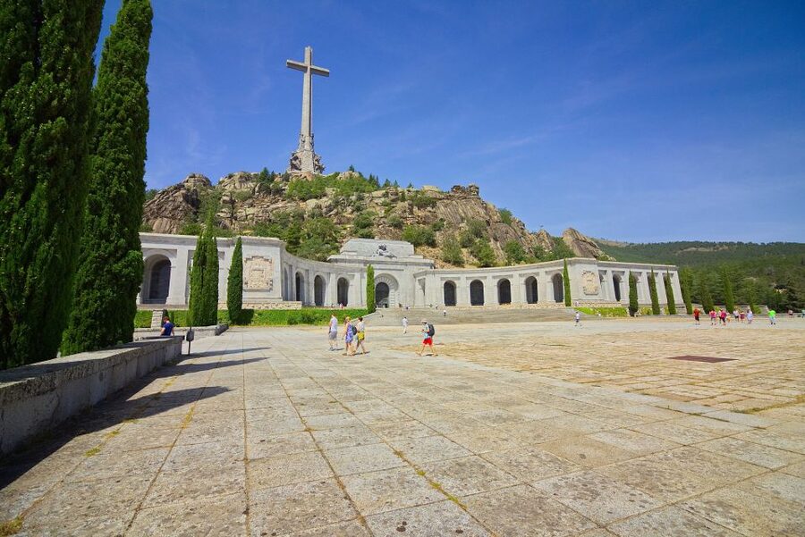 From Madrid: El Escorial and Valley's Basilica Half Day Tour - Why this Madrid half-day works