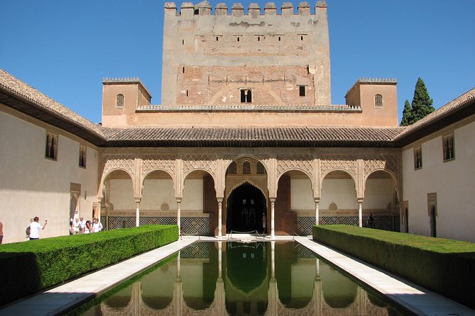 From Madrid: Gems of Andalusia 6-Day Sightseeing Tour - Day 1: Roman Mérida before Córdoba