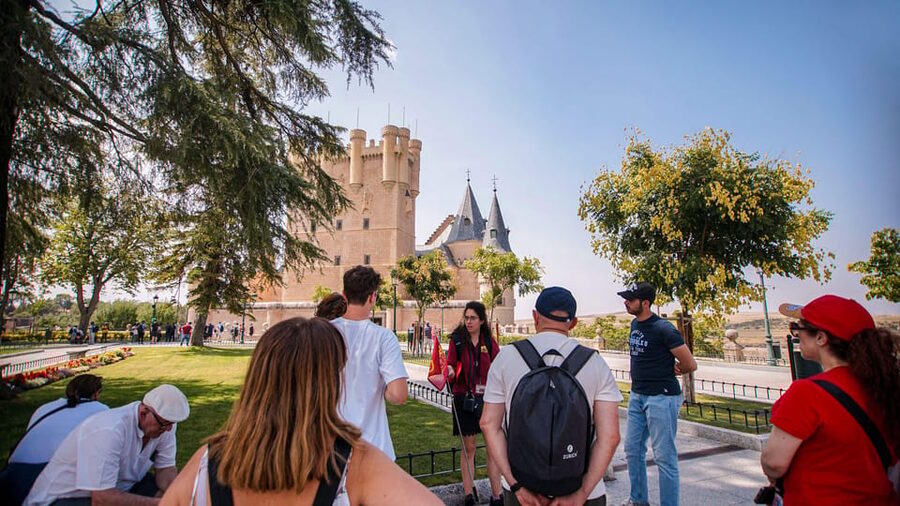 From Madrid: Guided Day Trip to Segovia, optional Alcázar - Choosing the Alcázar of Segovia