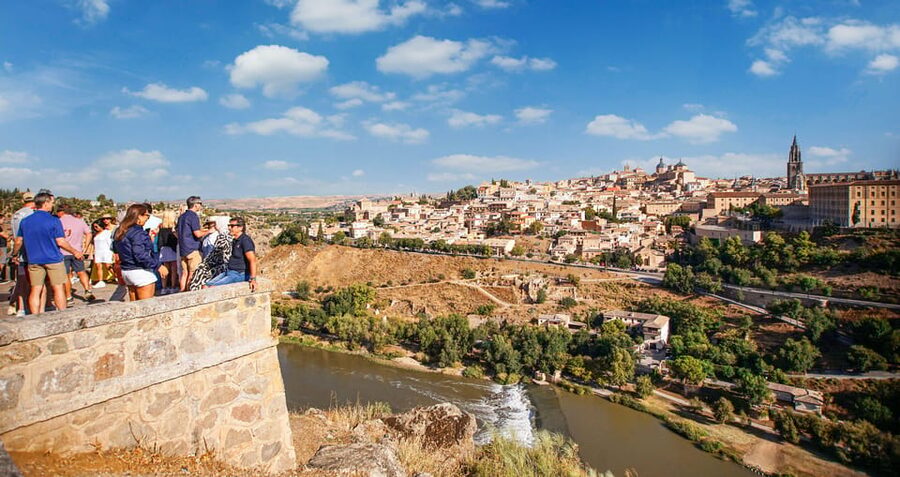 From Madrid: Guided Day Trip to Toledo by Bus - What to do with your free time
