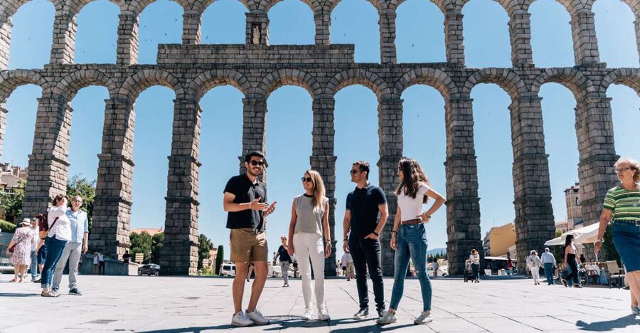 From Madrid: Segovia, Ávila, and Toledo Guided Tour - The long day begins in central Madrid