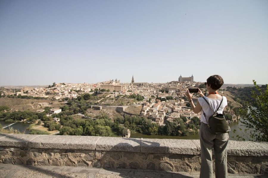 From Madrid: Toledo Full-Day Trip with Optional Cathedral - The Madrid meeting point needs careful attention