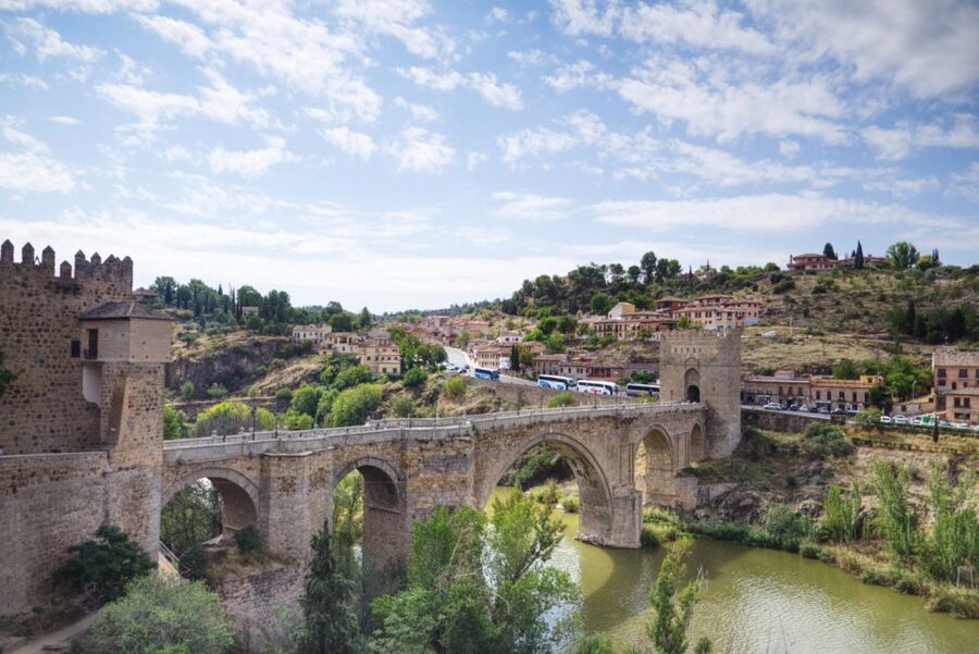 From Madrid: Toledo Guided Day Trip - The metalwork workshop and sword stop