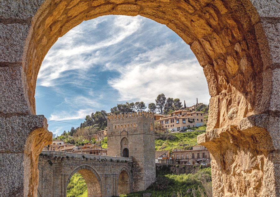 From Madrid: Toledo Tour with Wine Tasting and 3 Monuments - Why Toledo works so well as a day trip from Madrid