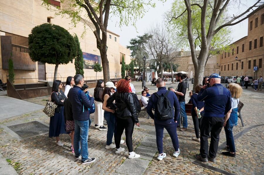 From Madrid: Toledo with 3 Monuments and Optional Cathedral - Meeting the IBE TOURS bus at Las Ventas