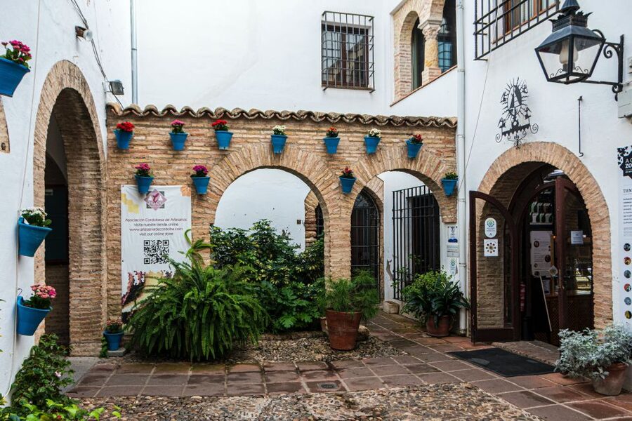 From Malaga and Costa Del Sol: Cordoba Day Trip - The Jewish Quarter and its narrow lanes