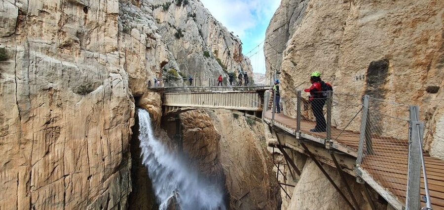 From Malaga: Caminito del Rey/White Village Tour & Tapas - A generous tapas break in Álora