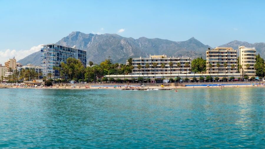 From Malaga or Costa del Sol: Mijas, Marbella & Puerto Banus - Puerto Banus and the Costa del Sol show