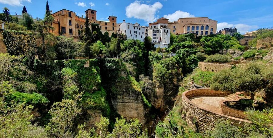 From Malaga: Ronda and Setenil Tour with Scenic Train - Arriving in Ronda above the gorge