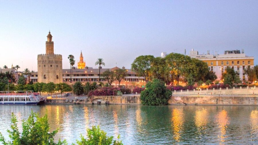 From Malaga: Seville Day Trip and Optional Monument Tickets - Option one: five hours on your own