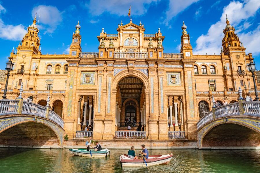 From Malaga: Seville Day Trip and Optional Monument Tickets - Option two: Seville Cathedral and La Giralda
