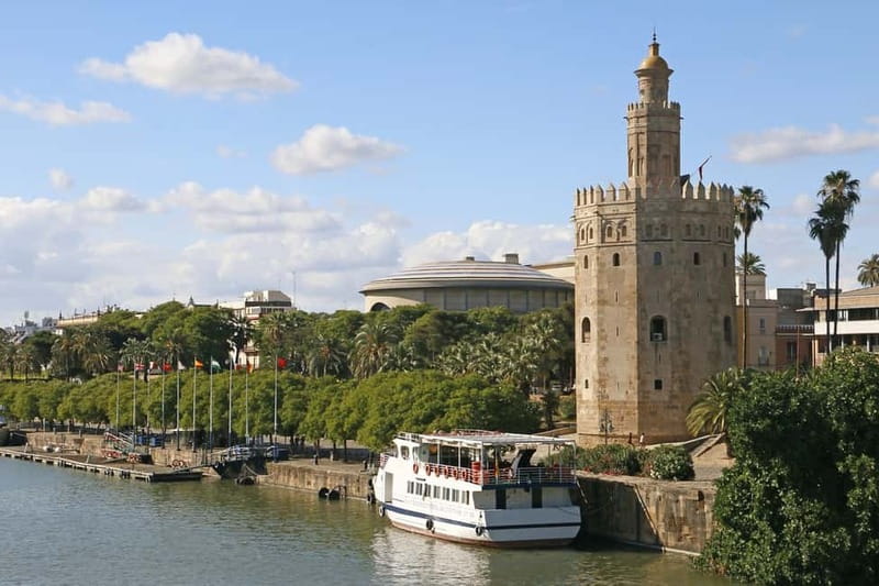 From Malaga: Seville Day Trip with Real Alcázar Tickets - Plaza de España and the Guadalquivir approach