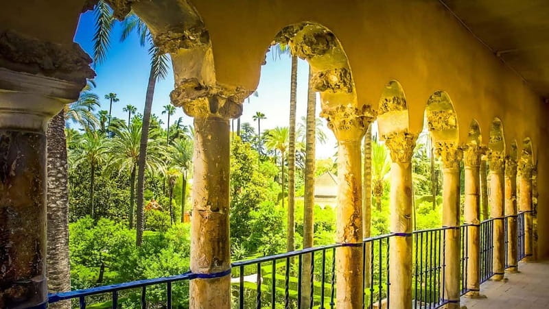 From Malaga: Seville Day Trip with Real Alcázar Tickets - What to pack and who should book