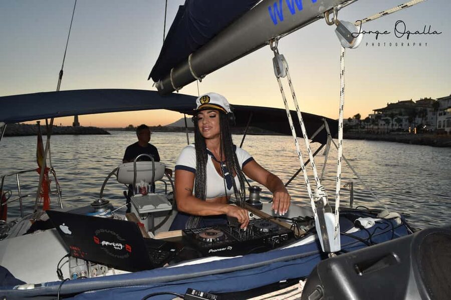 From Marbella: Private and Group Sailboat Cruise & Drinks - Leaving Puerto Banús for a Costa del Sol view