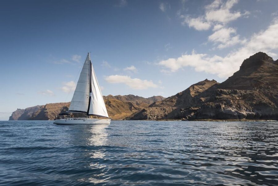 From Puerto de Mogán: Sailboat Trip with Food and Drinks - Transfers from the main southern resorts
