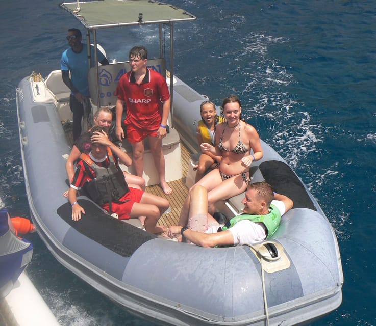 From Puerto Rico: Boat trip along the coast w/ Food & Drinks - The long stop near Mogán