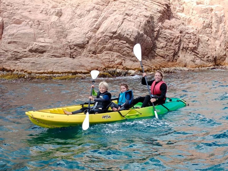 From Sant Feliu de Guíxols: Kayak and Snorkel in Costa Brava - Guides who keep the mood calm