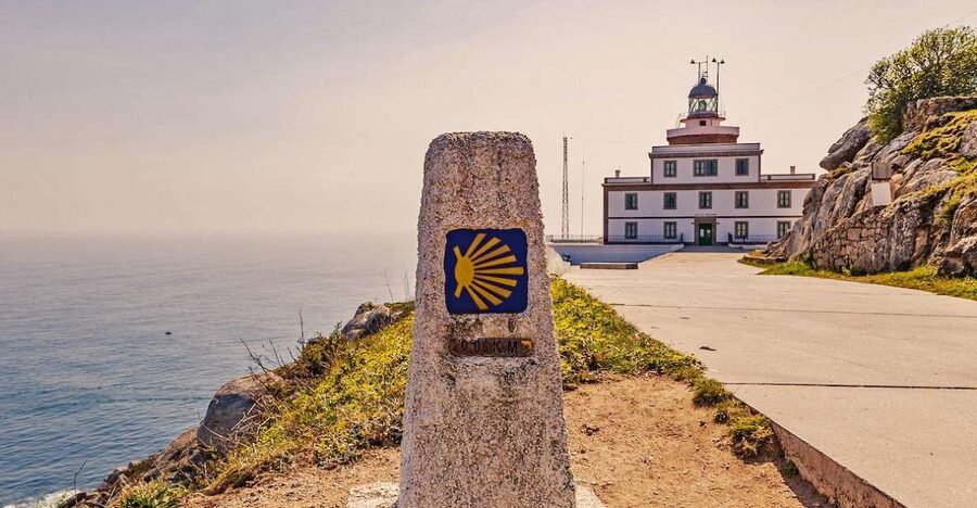 From Santiago: Finisterre, Muxia & Costa da Morte Excursion - Ponte Maceira: a medieval opening act