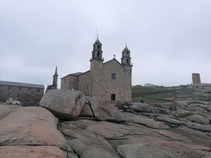 From Santiago: Finisterre, Muxia & Costa da Morte Excursion - Carnota’s giant hórreo