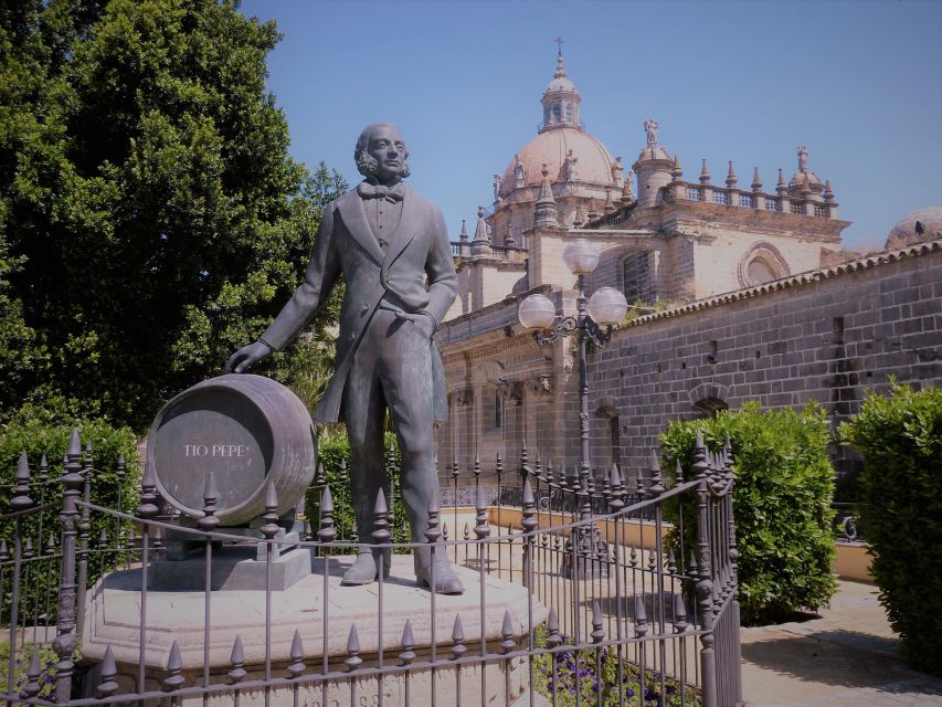 From Seville: Cadiz and Jerez de la Frontera Day Trip - Arriving in Cadiz for lunch and free time
