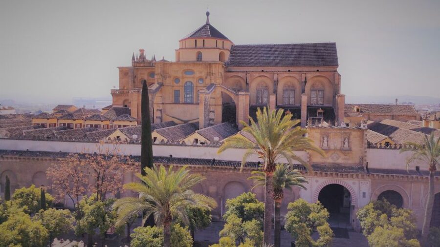 From Seville: Cordoba, the Mosque and Carmona Day Trip - Córdoba’s old quarter is best seen on foot