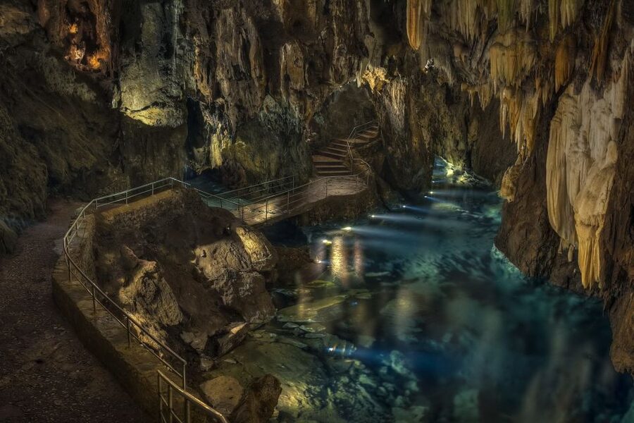 From Seville: Full-Day Aracena & Rio Tinto Mines Tour - Who should book this day trip?
