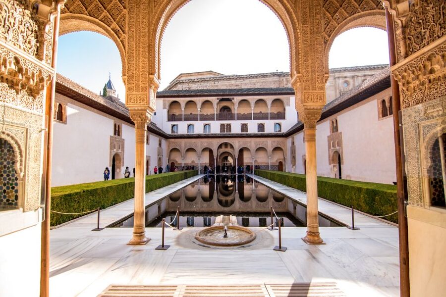 From Seville: Granada Day Trip with Alhambra and Albaicín - The early start and the coach ride from Seville