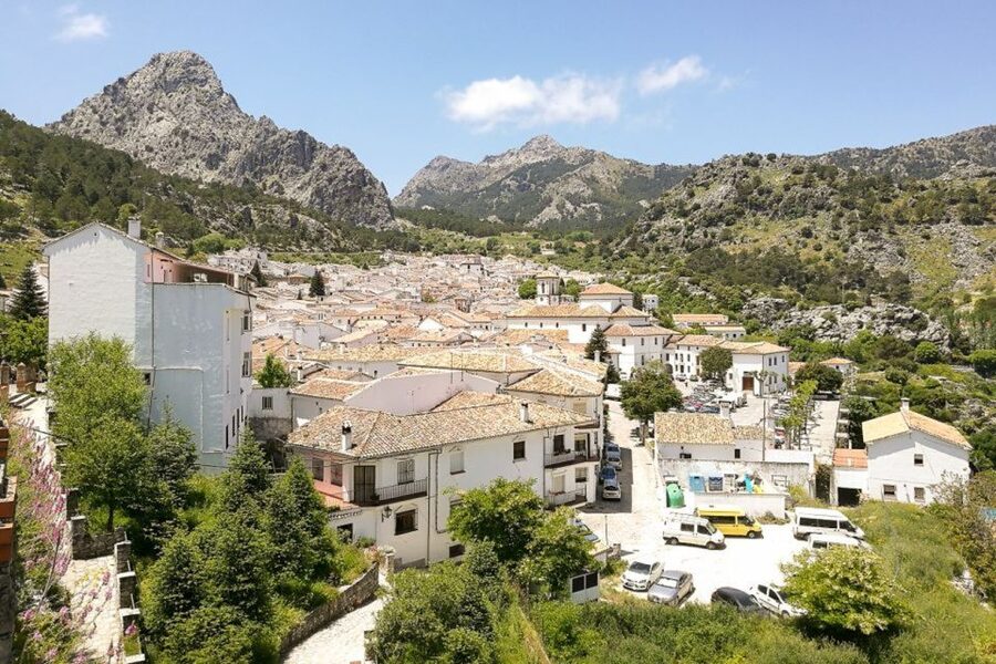 From Seville: White Villages and Ronda Tour - Ronda and the El Tajo Gorge