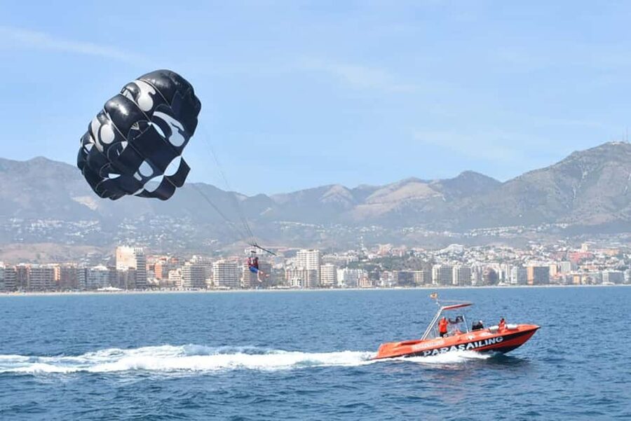 Fuengirola: Deluxe Parasailing Flight from Fuengirola Port - Practical planning at Fuengirola Port