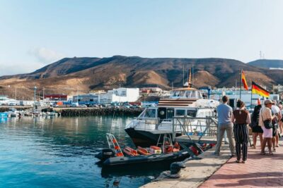 Glass Bottom Boat Cruise with Lunch & Drinks