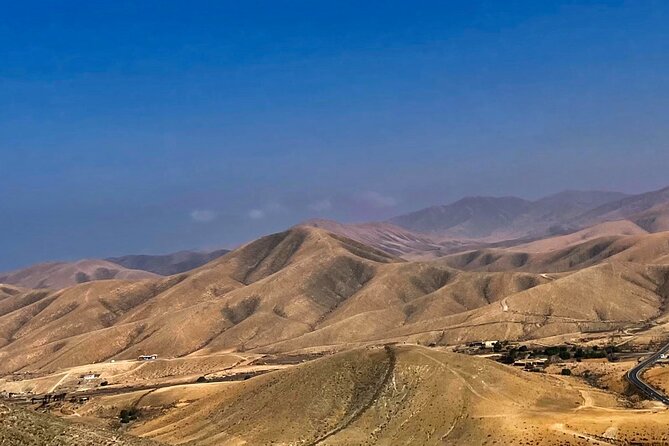 Fuerteventura: PANORAMA GRAND TOUR 2in1 Historic & photo tour. - Ajuy caves, black sand, and lunch