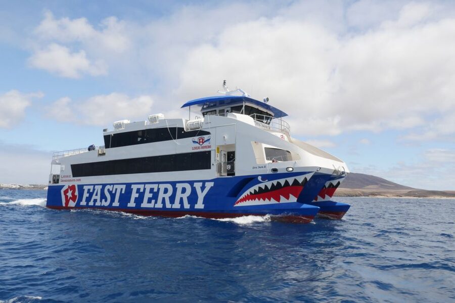 Fuerteventura: Round-Trip or 1-Way Ferry Ticket to Lanzarote - Who will enjoy this ferry most?