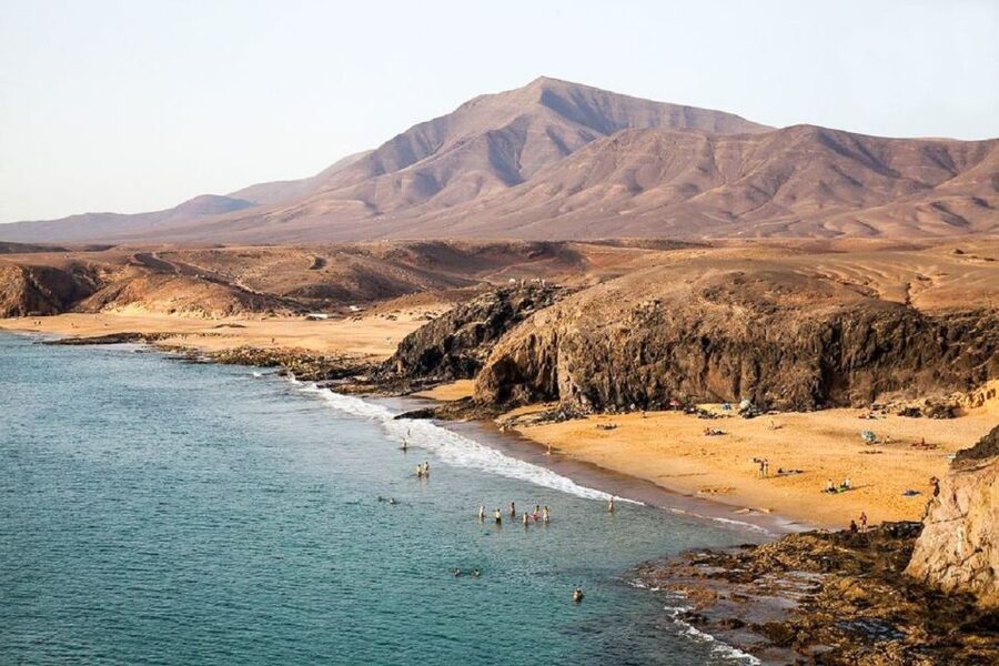 Fuerteventura: Round-Trip or 1-Way Ferry Ticket to Lanzarote - Boarding at the Port of Corralejo