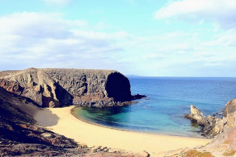 Fuerteventura: Round-Trip or 1-Way Ferry Ticket to Lanzarote - Arriving in Playa Blanca