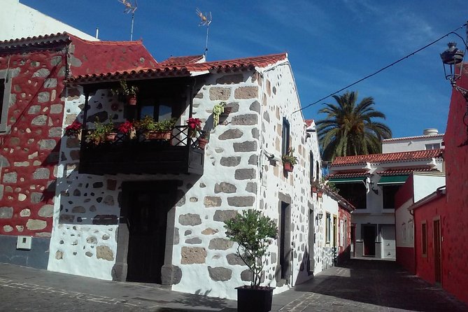 Full Day Across the Island Tour from Las Palmas - San Bartolomé de Tirajana shows village life