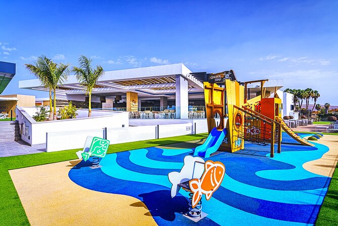 Full Day Ticket at Perchel Beach Club with Lunch - Is $91.34 good value?
