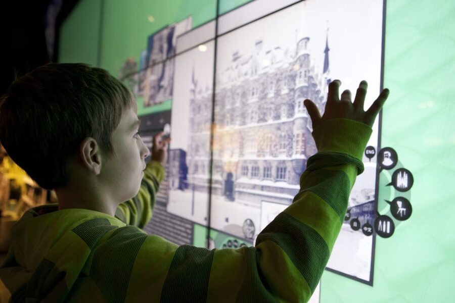 Gaudí Experiència Barcelona Admission Ticket - What the 20-minute presentation includes