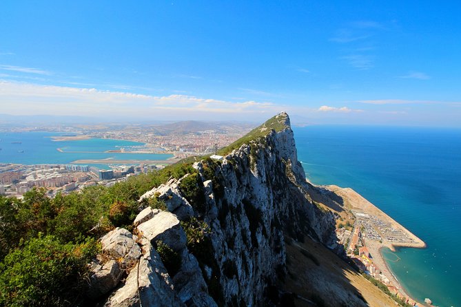 Gibraltar Day Trip from Seville + Rock Tour - A long road from Seville to the border