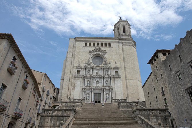 Girona and Dali Museum Full Day tour from Barcelona - Free time in Figueres and the return to Barcelona