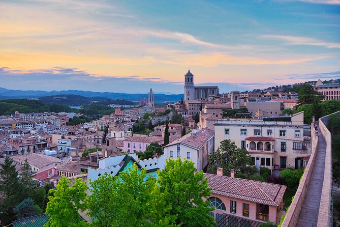 Girona History, Legends, and Food Walking Tour with food tasting - Why this short Girona walk works so well