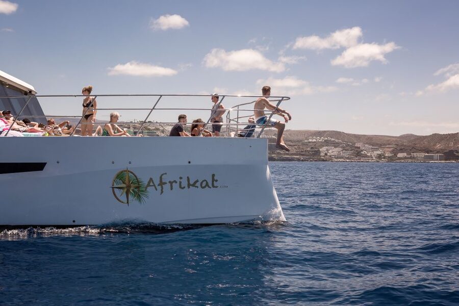 Gran Canaria: Fun Catamaran Cruise with Food and Drinks - What to bring for a comfortable afternoon
