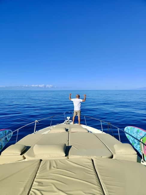 Gran Canaria: Shared yacht excursion with beverages, lunch and snorkeling - Optional jet skis and parasailing can change the cost