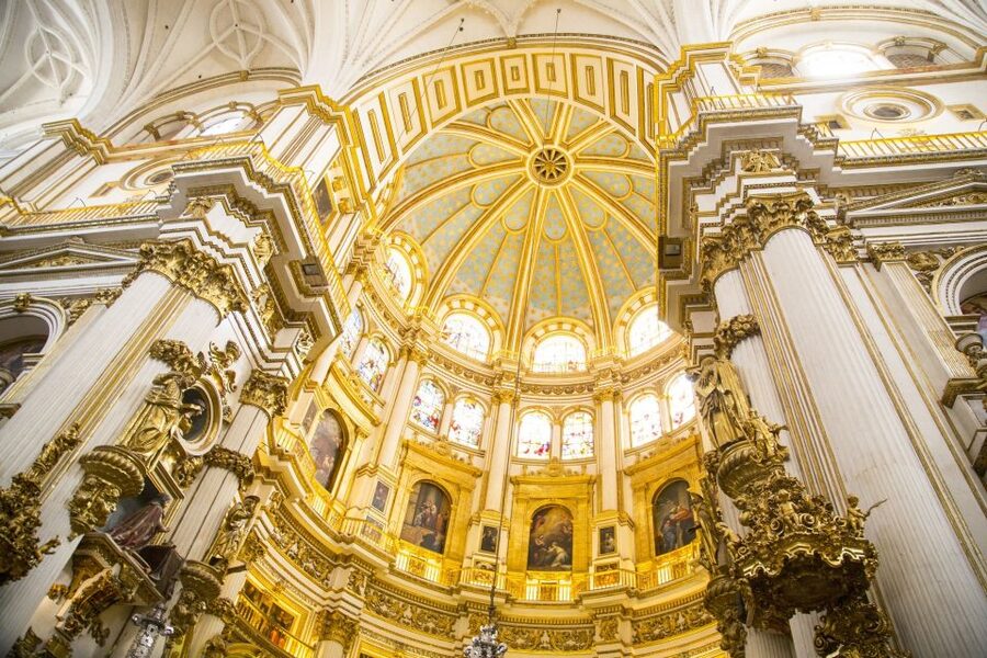 Granada: 3-Hour Cathedral and Royal Chapel Tour - Inside the Encarnación Cathedral