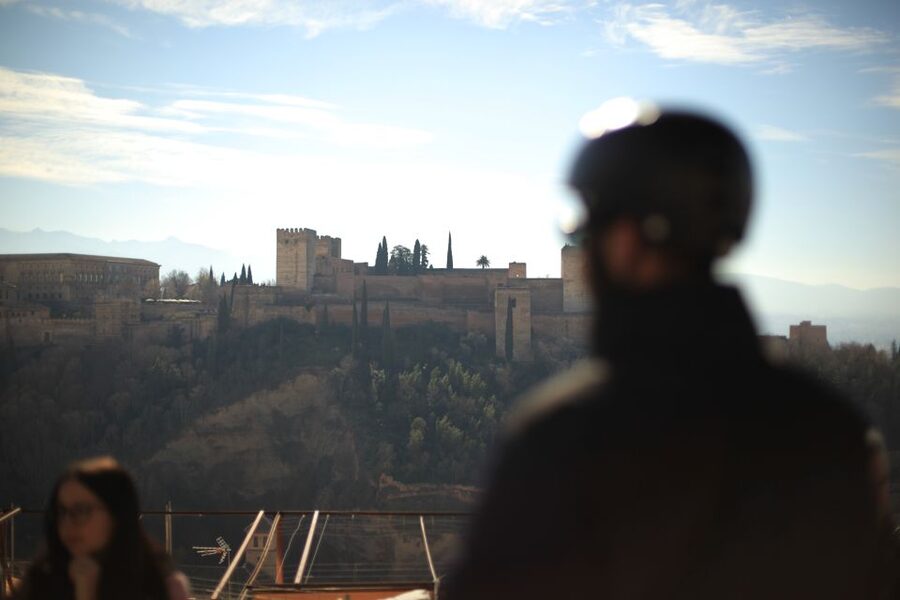 Granada: Albaicin and Sacromonte E-Bike Tour - Mirador San Nicolás and the Alhambra view