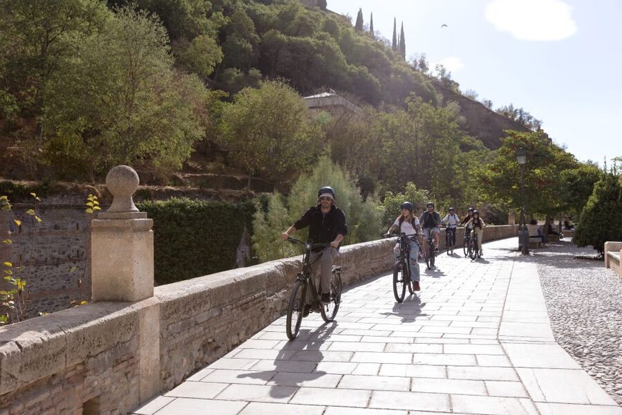 Granada: Albaicin and Sacromonte E-Bike Tour - The lesser-known viewpoints