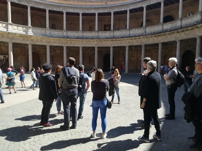 Granada: Alhambra and Albaicín Small Group Tour - Guides, language, and group comfort
