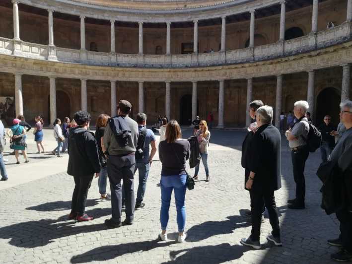 Granada: Alhambra and Albaicín Small Group Tour - Why combining the Alhambra and Albaicín works