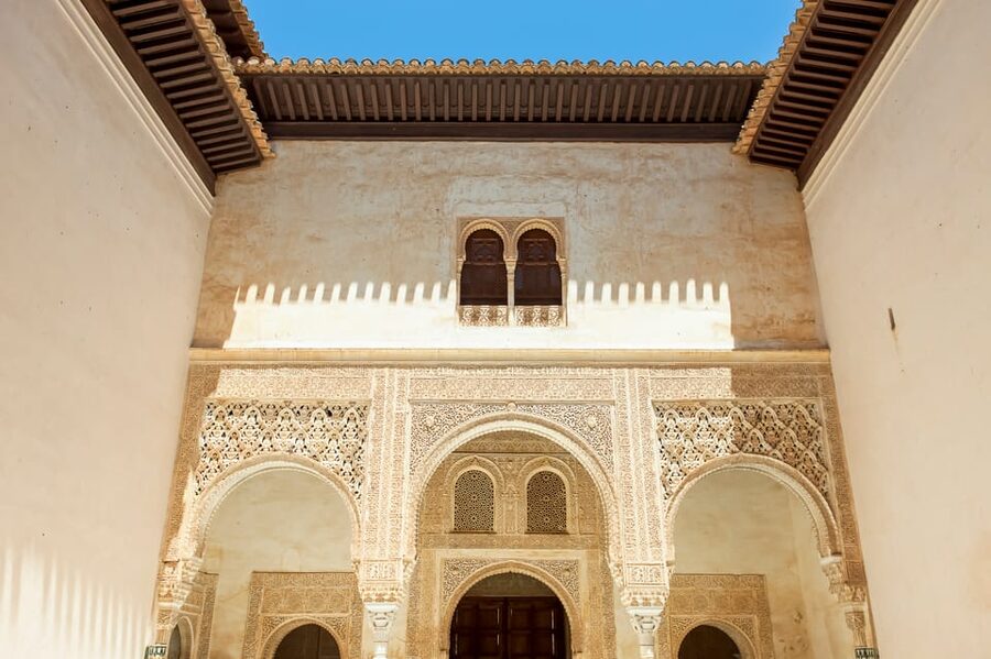 Granada: Alhambra and Albaicín Small Group Tour - Palace of Charles V, about 15 minutes